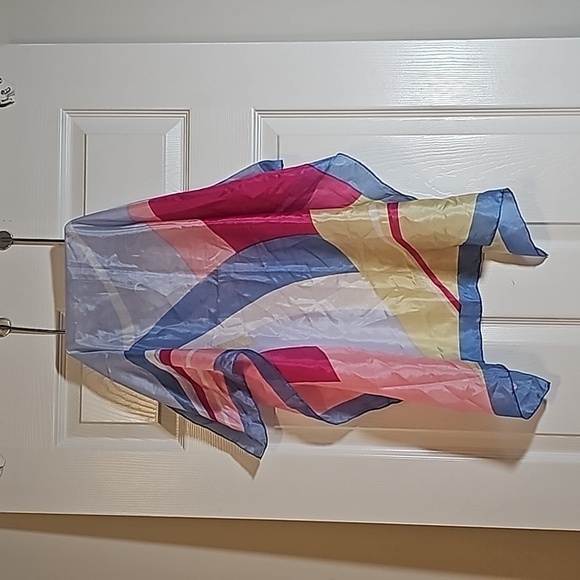 31x32 Inch Multicolored Lightweight Scarf - Picture 1 of 3